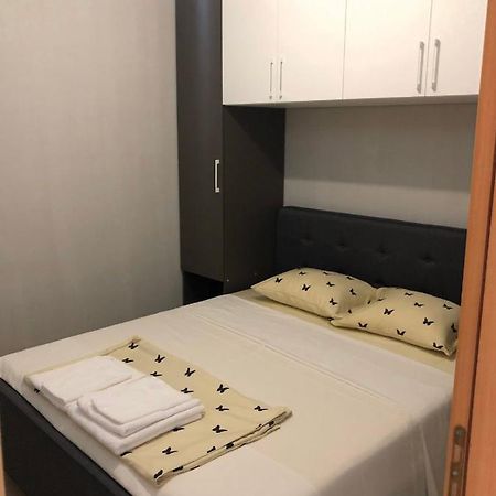 Appartamento The Nook Vlorë Esterno foto