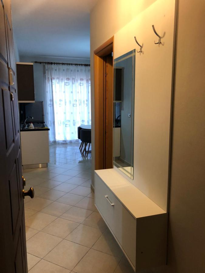 Appartamento The Nook Vlorë Esterno foto